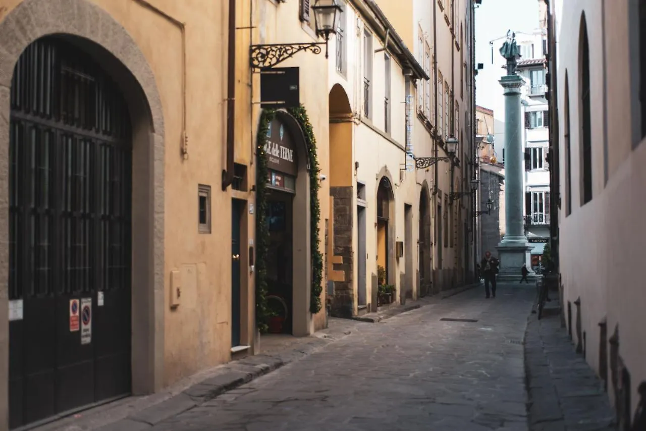 Santa Trinita - Flo Apartments Florencja