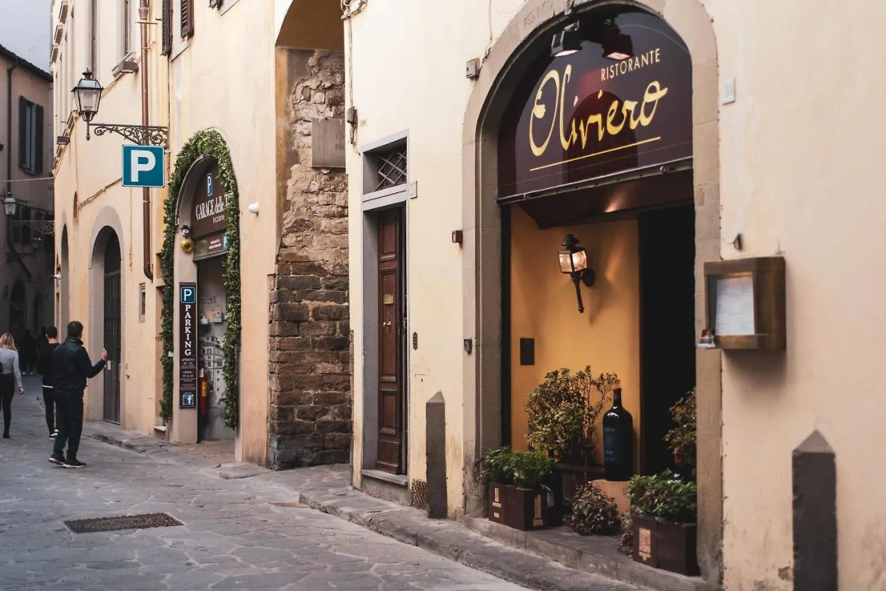 Santa Trinita - Flo Apartments Florence Italy