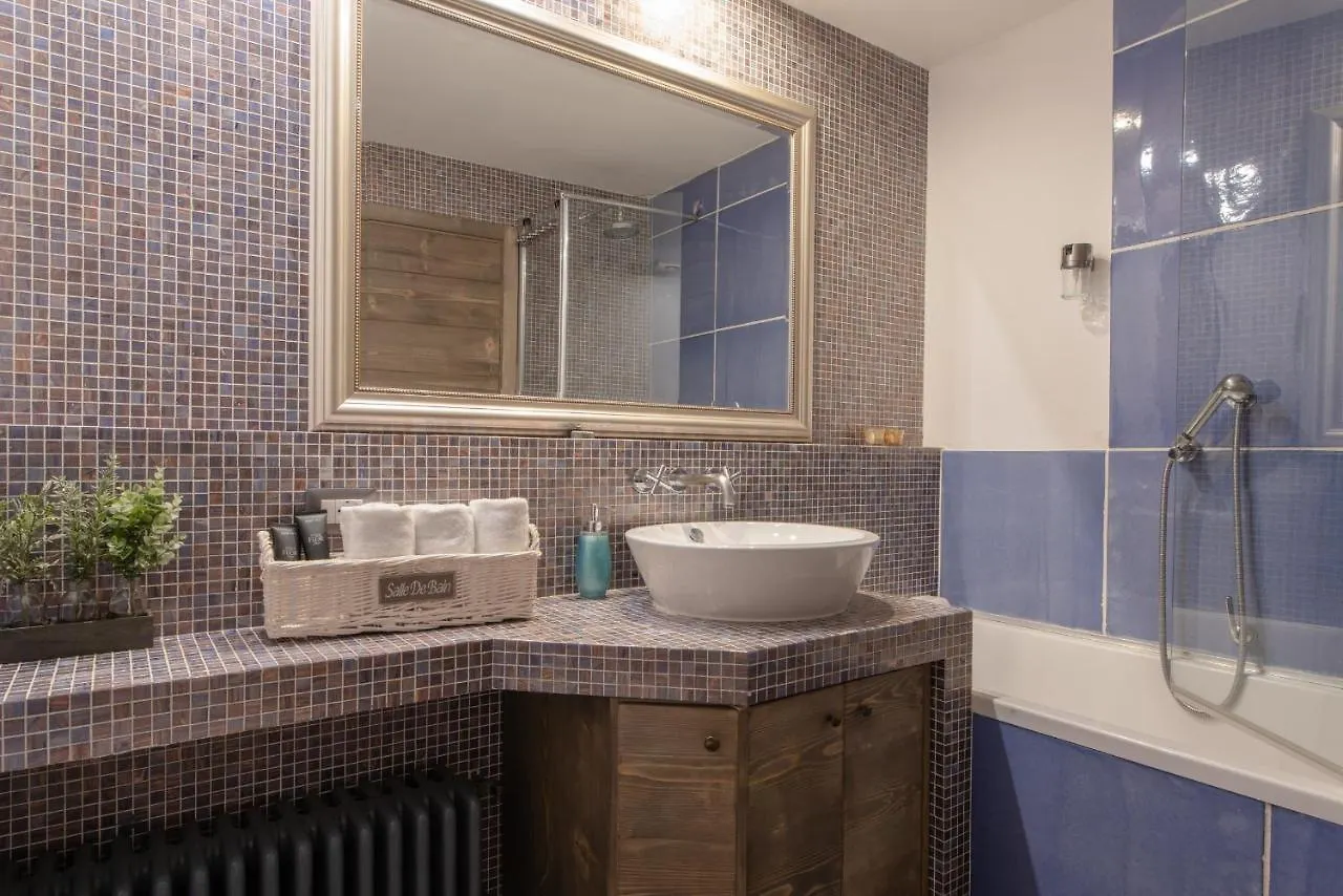 Santa Trinita - Flo Apartments Florence Italy