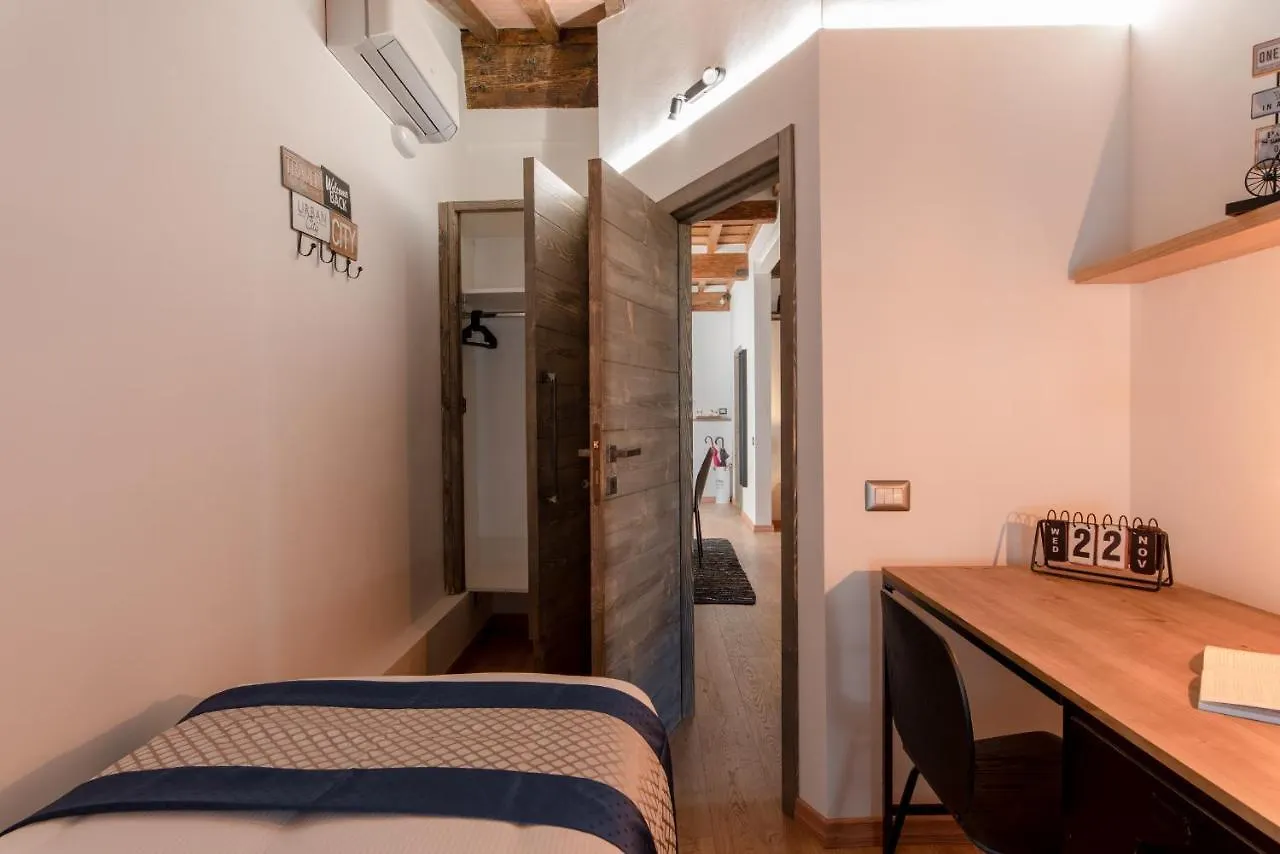 Santa Trinita - Flo Apartments Florencie